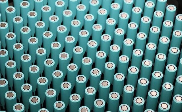 师董会成立高端动力锂离子电池负极材料合资企业